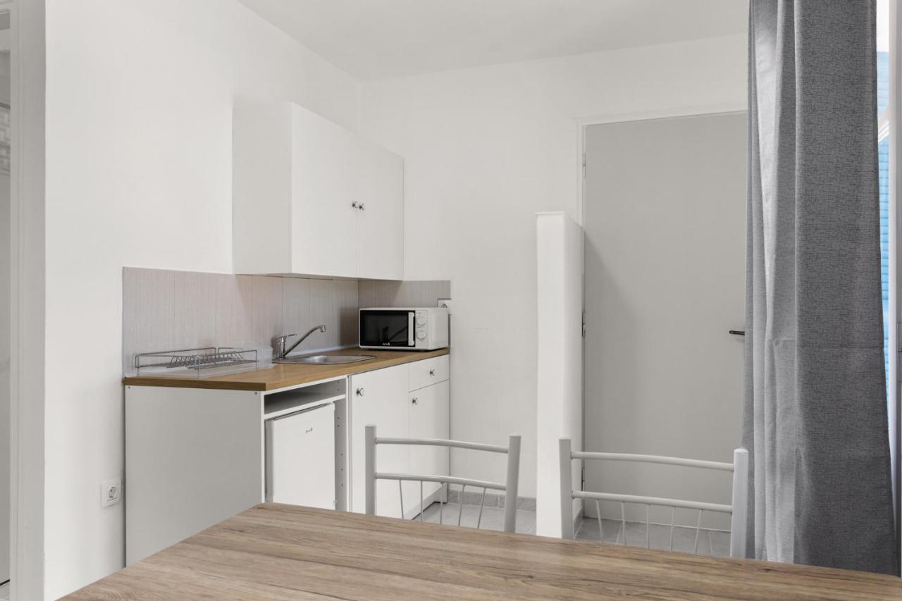 Nikolas Apartments Stoupa Lévktron Exteriör bild