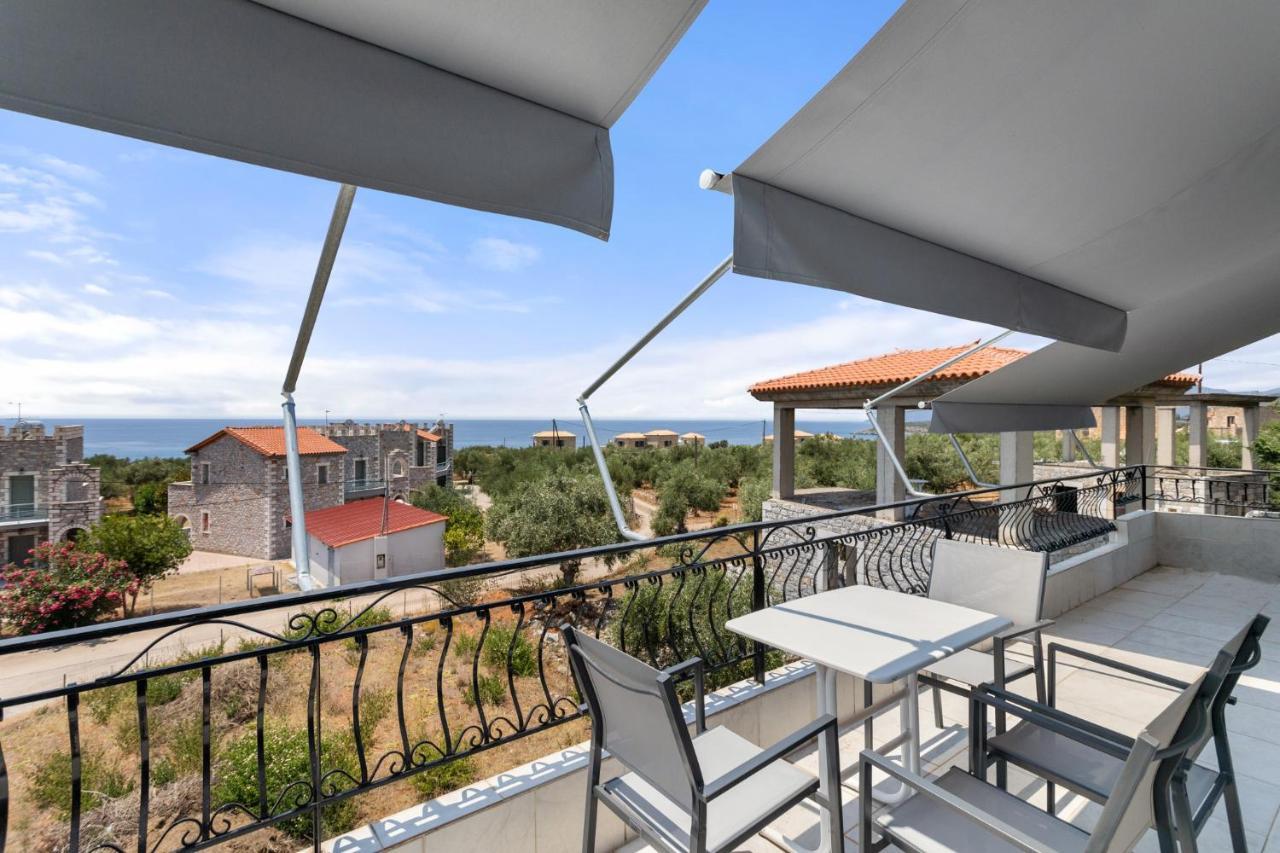 Nikolas Apartments Stoupa Lévktron Exteriör bild